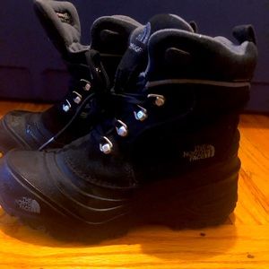 Boys Northface boots